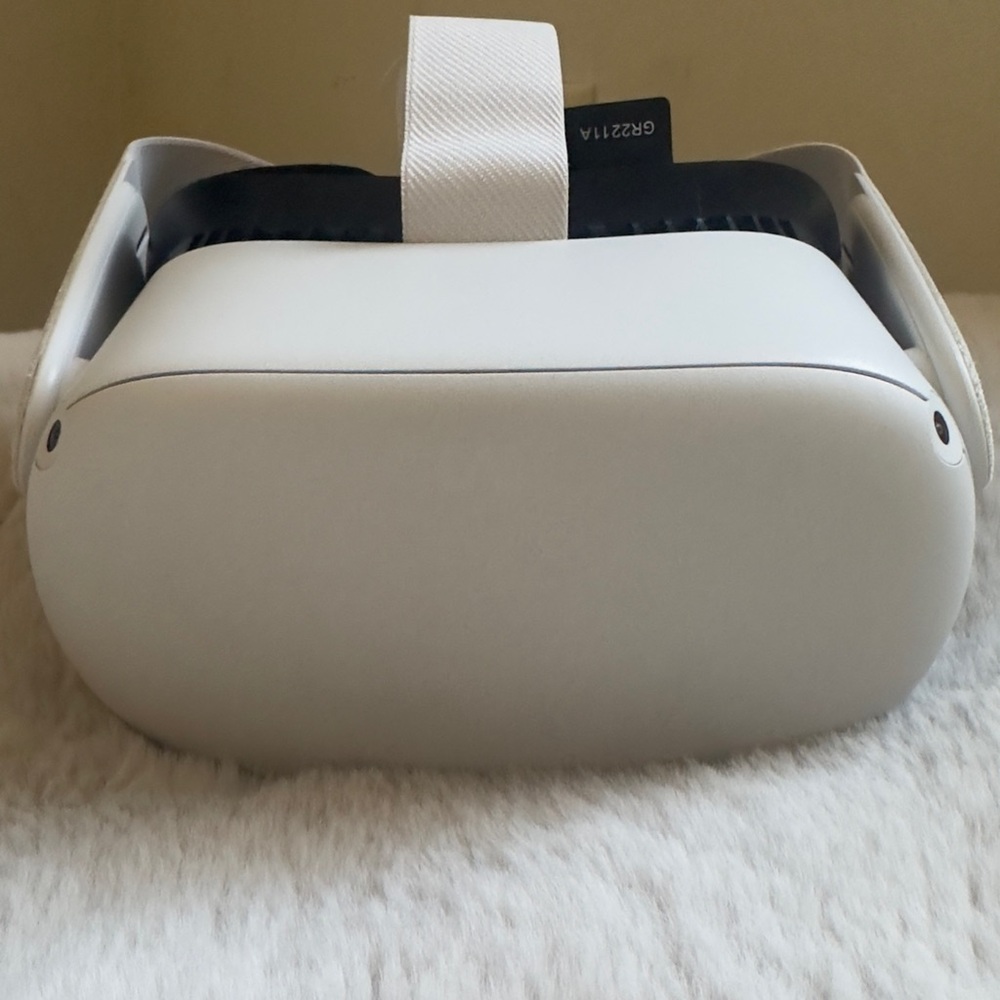 Quest 2 VR Headset - Wireless Virtual Reality Headset Only